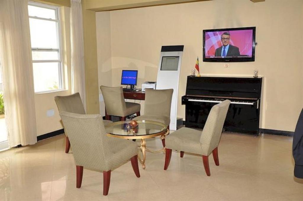 Addis Regency Hotel Екстер'єр фото