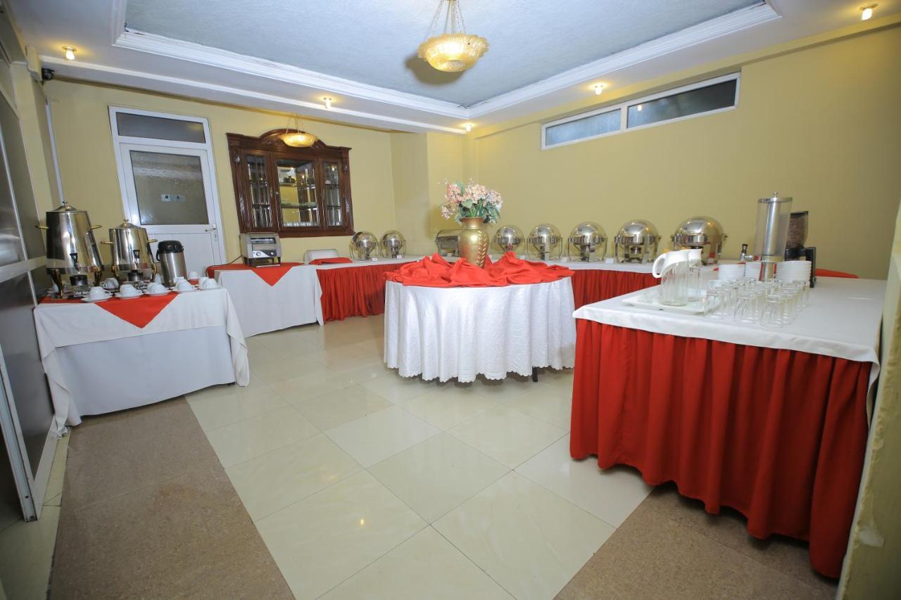 Addis Regency Hotel Екстер'єр фото